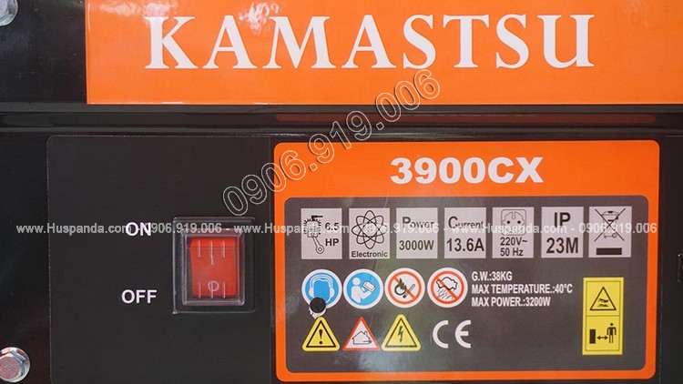 Bảng điều khiển của máy phát điện Kamastsu 3900CX
